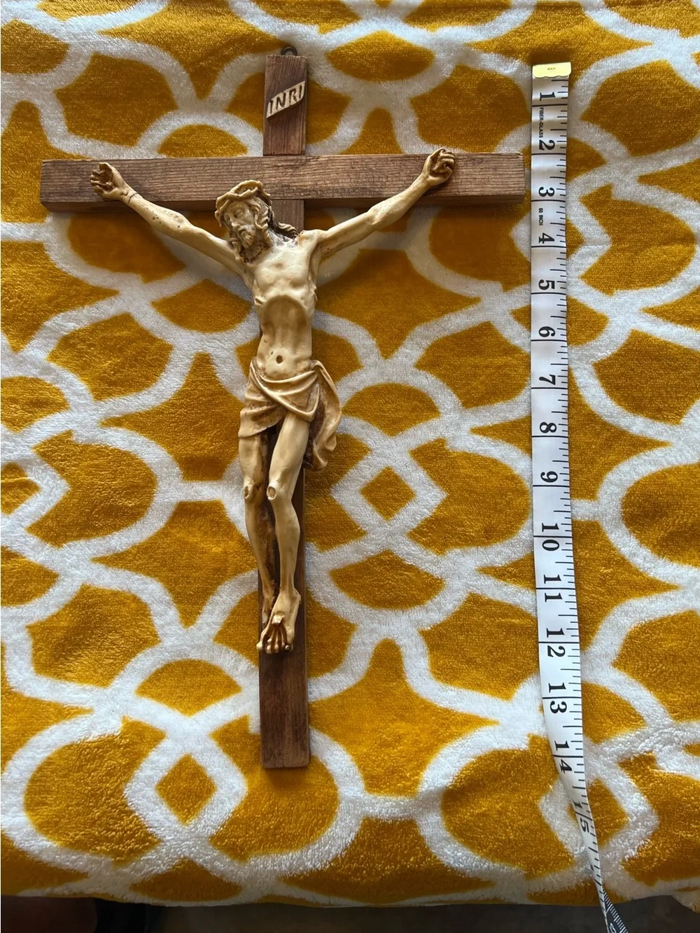 Wood Christian Crucifix Wall Cross with Jesus Corpus and INRI Plaque